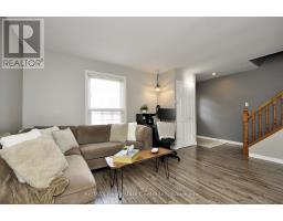 427 BANKSIDE CRESCENT S - 8