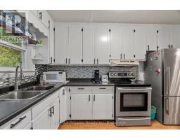 77836 LONDON ROAD - 10