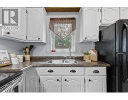 235 WELLINGTON STREET - 16