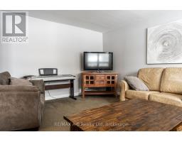 45 BLENHEIM STREET - 24