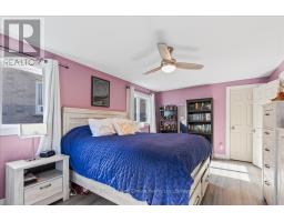 33 VICTORIA STREET - 17