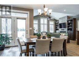 687 FORMAN AVENUE - 14