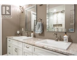 687 FORMAN AVENUE - 25