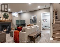 687 FORMAN AVENUE - 37