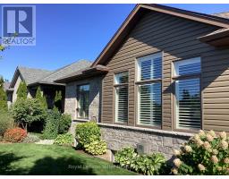 687 FORMAN AVENUE - 45