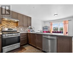 928 HANNAH AVENUE S - 11