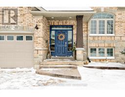 83 SYLVIA STREET - 3