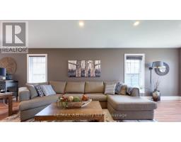 83 SYLVIA STREET - 8