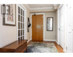 206 - 160 ROMEO STREET - 27