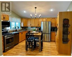 459 RICHARD CRESCENT - 5