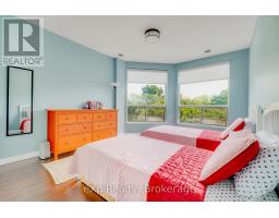 403 - 255 KEATS WAY - 11