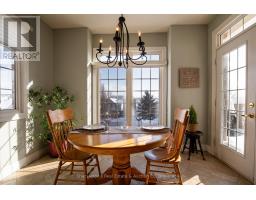 4 - 165 CHANDOS DRIVE - 12