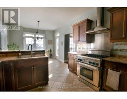 4 - 165 CHANDOS DRIVE - 8