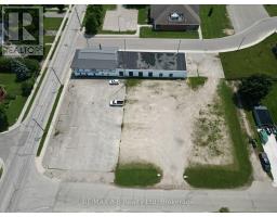 15 MILL STREET E - 4