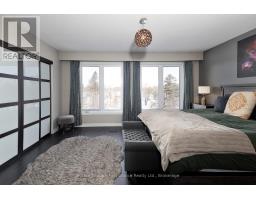 304 DEVON STREET - 23