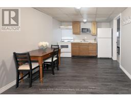 304 DEVON STREET - 35