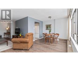 902 - 570 PROUDFOOT LANE - 11