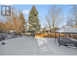 14 PIPERS GREEN COURT - 15
