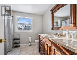 14 PIPERS GREEN COURT - 9