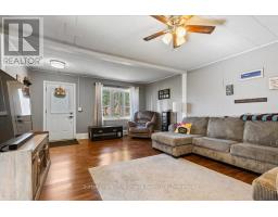 33 VICTORIA STREET - 4