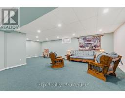 9 PARKVIEW DRIVE - 24