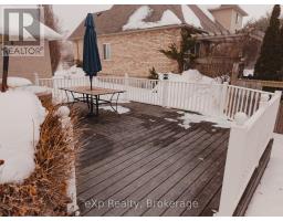 9 PARKVIEW DRIVE - 38