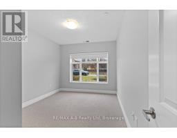 109 - 235 JOHN STREET N - 18