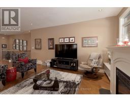 32 NORTH POINTE DRIVE - 10