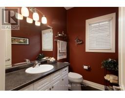 32 NORTH POINTE DRIVE - 21