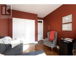 32 NORTH POINTE DRIVE - 26