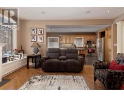 32 NORTH POINTE DRIVE - 9