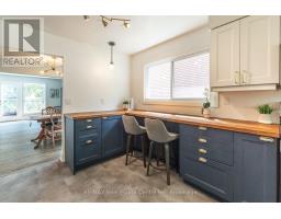 34 WOODRIDGE DRIVE - 15