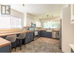 34 WOODRIDGE DRIVE - 7