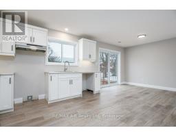 38 JACOB ST STREET E - 18