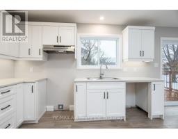 38 JACOB ST STREET E - 24