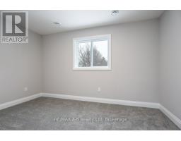 38 JACOB ST STREET E - 29