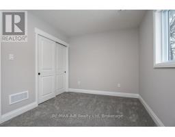 38 JACOB ST STREET E - 30