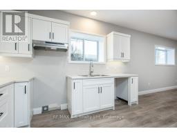 38 JACOB ST STREET E - 41