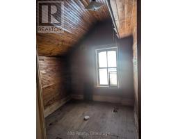 740 ELMA STREET W - 4