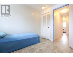 11 - 88 AVONWOOD DRIVE - 32