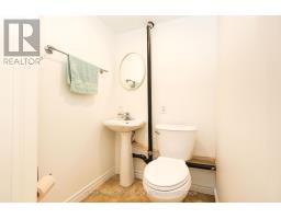 11 - 88 AVONWOOD DRIVE - 35