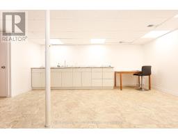 11 - 88 AVONWOOD DRIVE - 36