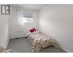 12 - 91 AVONWOOD DRIVE - 16