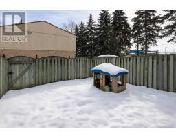 12 - 91 AVONWOOD DRIVE - 23