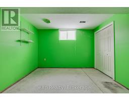 725 BINNING STREET W - 29