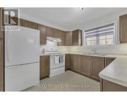 725 BINNING STREET W - 6