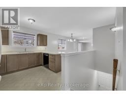 725 BINNING STREET W - 9