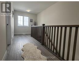 654 WRAY AVENUE S - 19