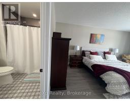 654 WRAY AVENUE S - 23