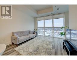 1810 - 108 GARMENT STREET - 15